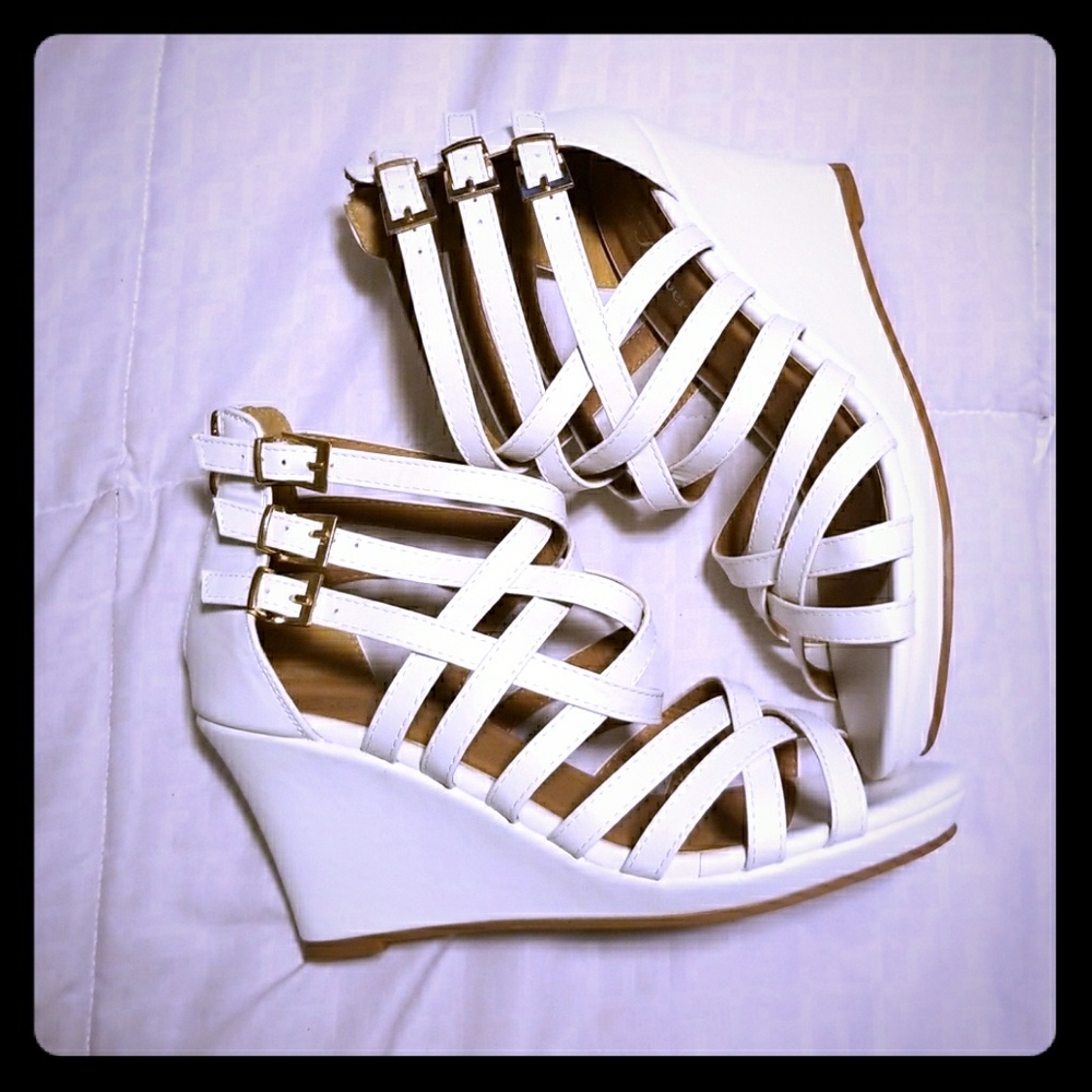 White wedges